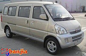 ҷ(w):܇(ch)𲽃r(ji)M(fi)öX(qin)